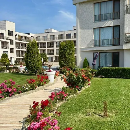 Апартамент панорама, двустаен, малък, първа линия, гледка море, Diamond Beach, сарафово *